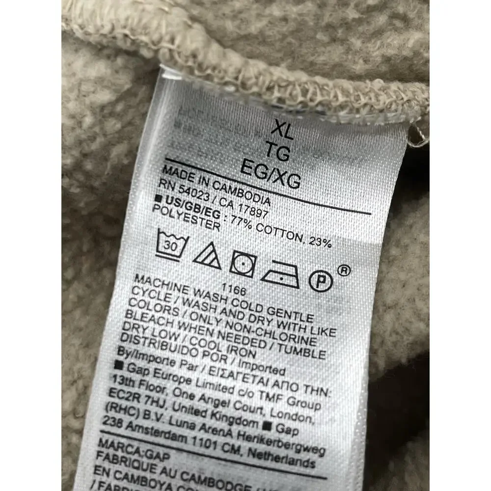 GAP logo fleece